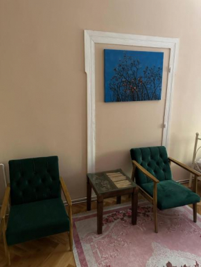 Billy Apartment